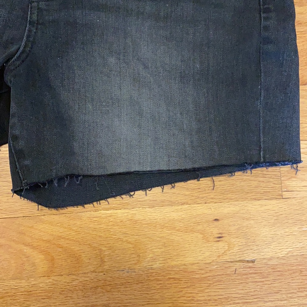 GAP High Rise Shorts - Picture 3 of 3